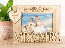Load image into Gallery viewer, Personalised Wedding Mr &amp; Mrs Photo Frame Gift
